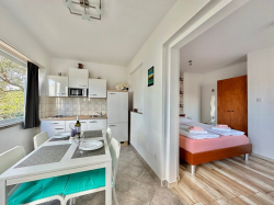 Apartments Dijana Krk (Island Krk)
