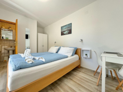 Apartments Dijana Krk (Island Krk)