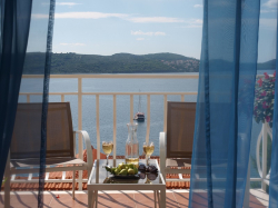 Apartments Trogir Yellow House Okrug Gornji (Island Ciovo)