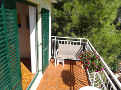 Apartments Trogir Yellow House Okrug Gornji (Island Ciovo)